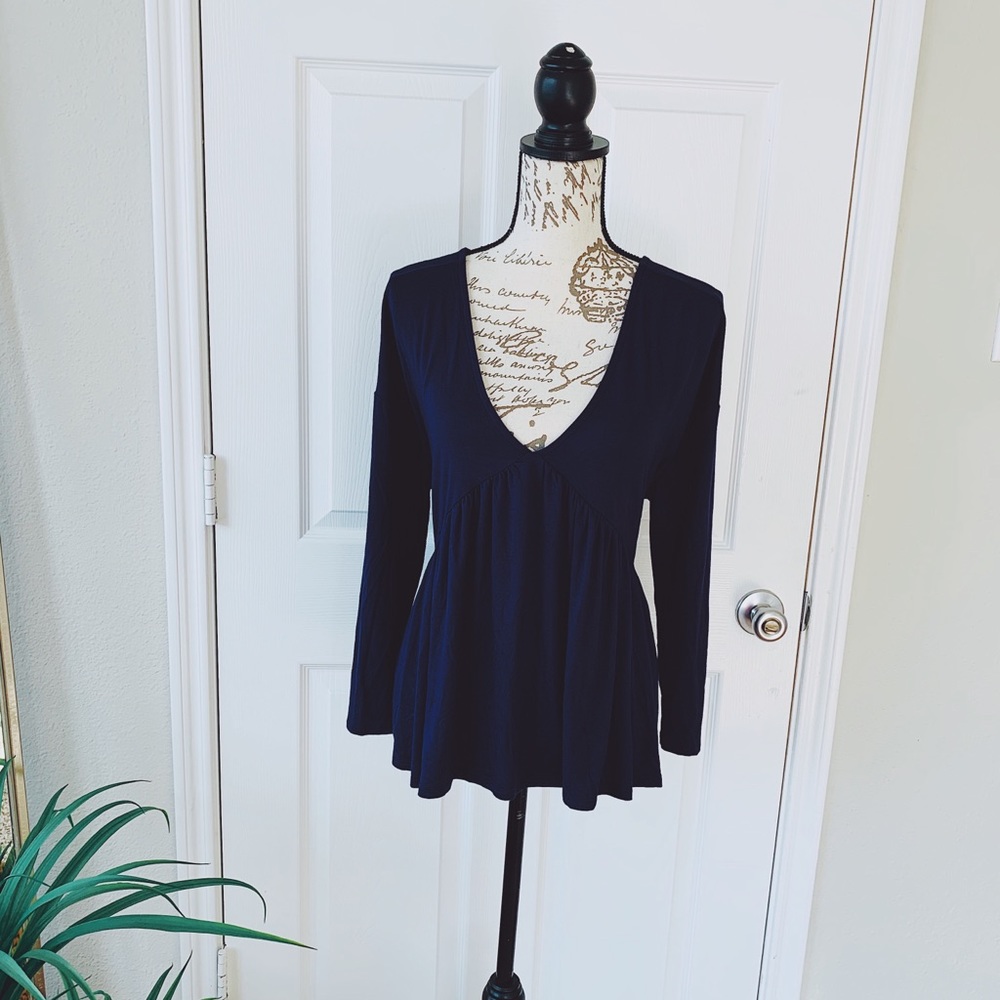 Nwt aj women’s gorgeous loose blouse